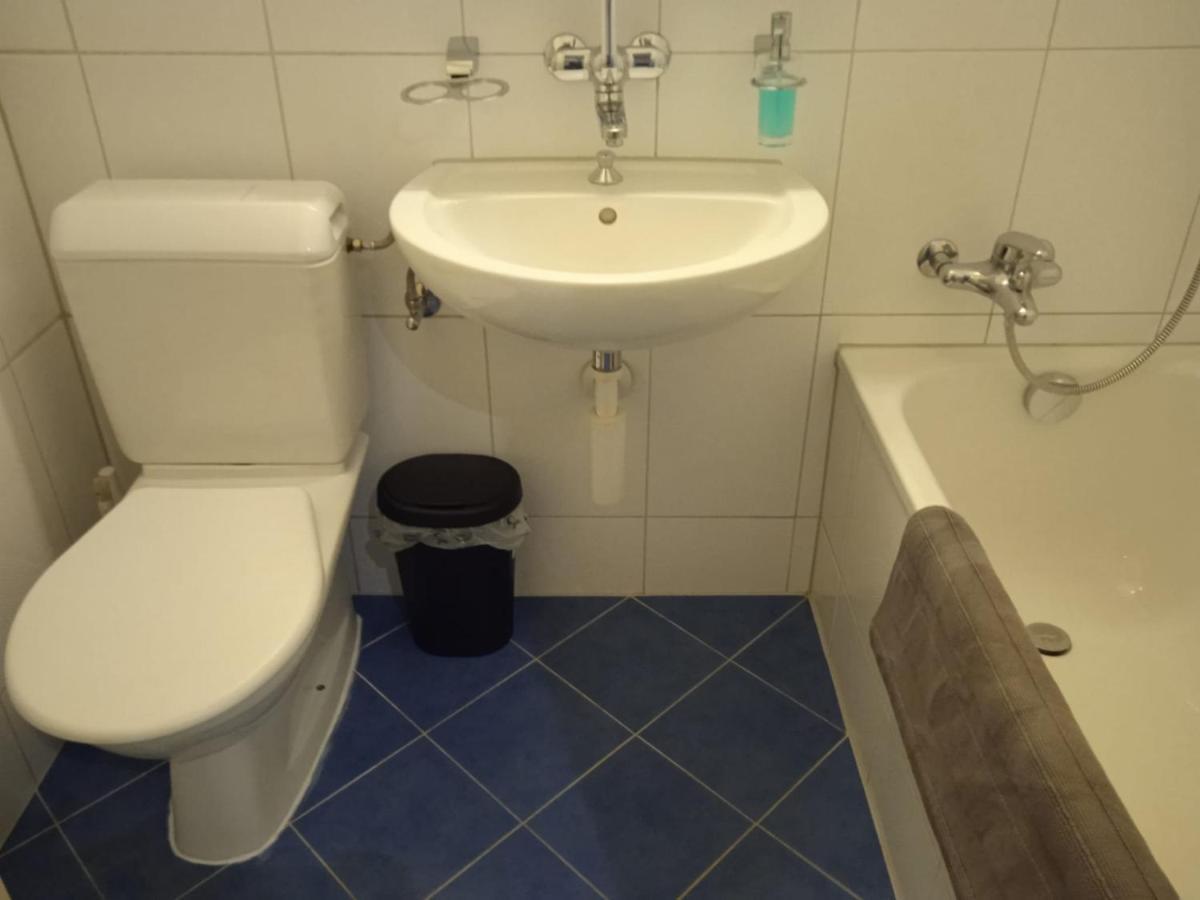 Studio Flat In The Heart Of Zug, Ideal For Solo Travellers Διαμέρισμα Εξωτερικό φωτογραφία